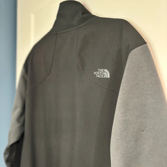 The North Face Cadet Full Zip Jacket - Picture 4 of 10